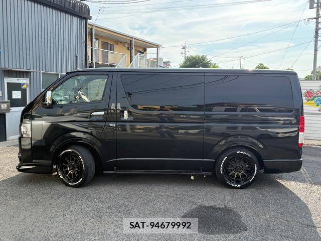 Toyota HIACE VAN 2021-10 8283568-7