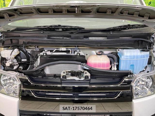 Toyota HIACE VAN 2017-02 8283586-17