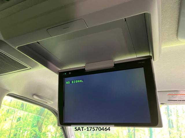 Toyota HIACE VAN 2017-02 8283586-4