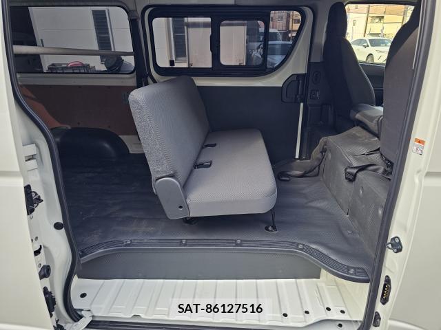 Toyota HIACE VAN 2025-07 8283696-5