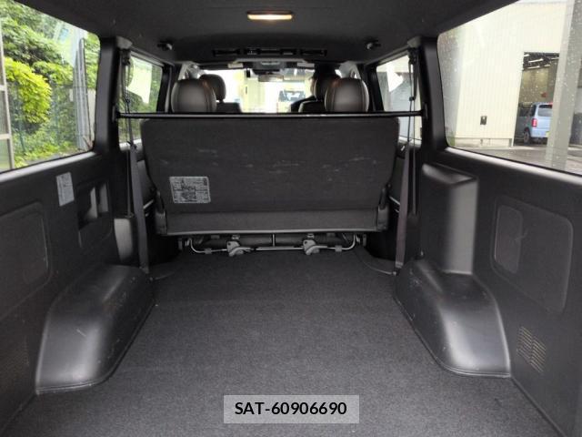 Toyota HIACE VAN 2019-03 8283721-4