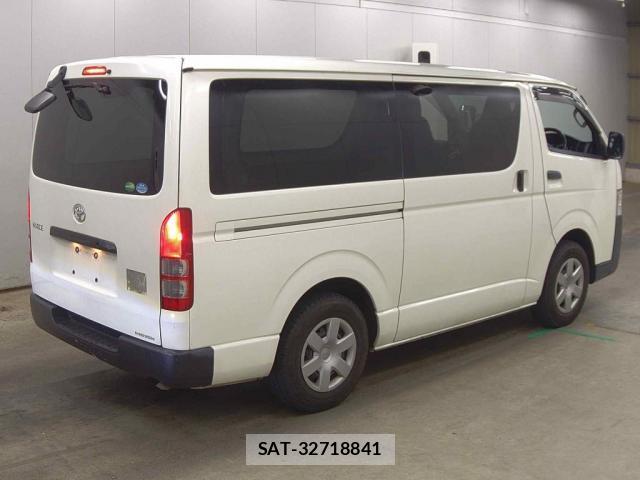 Toyota HIACE VAN 2020-06 8283724-1