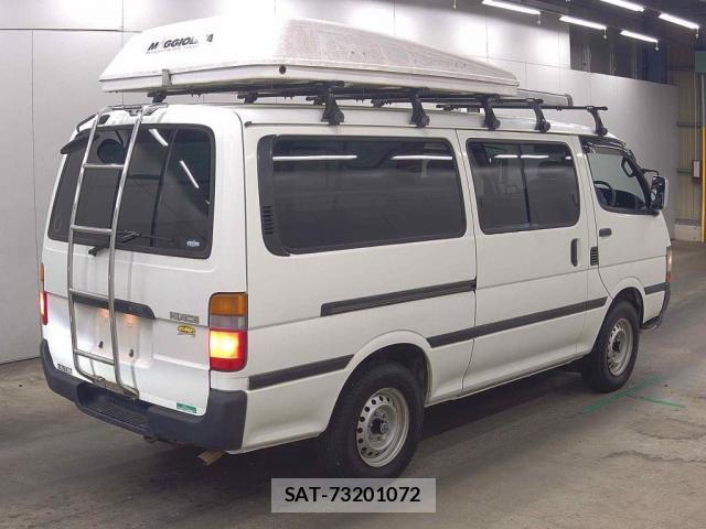 Toyota HIACE VAN 2004-07 8283728-1