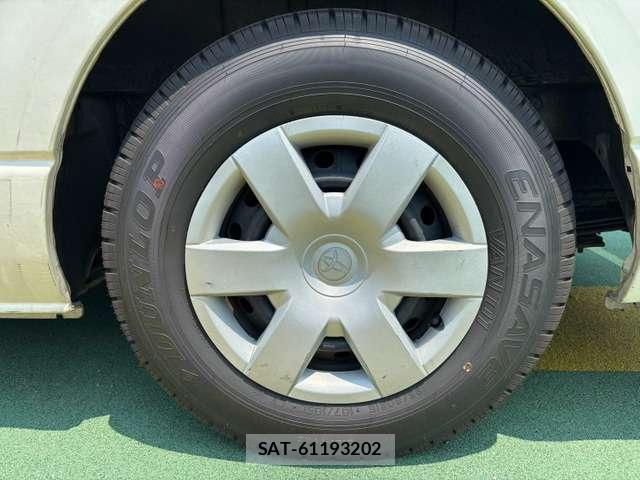 Toyota HIACE VAN 2012-12 8283734-17
