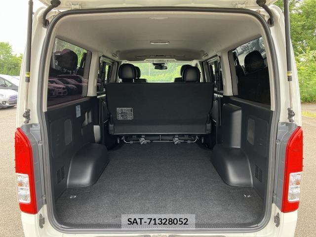 Toyota HIACE VAN 2018-03 8283914-6