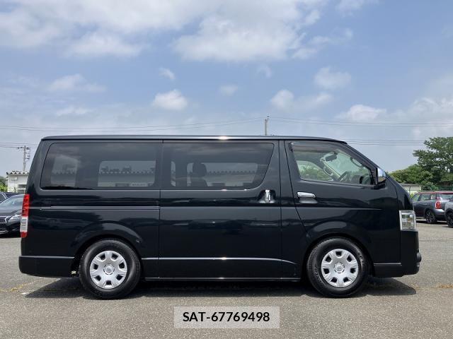 Toyota HIACE VAN 2018-03 8283915-2