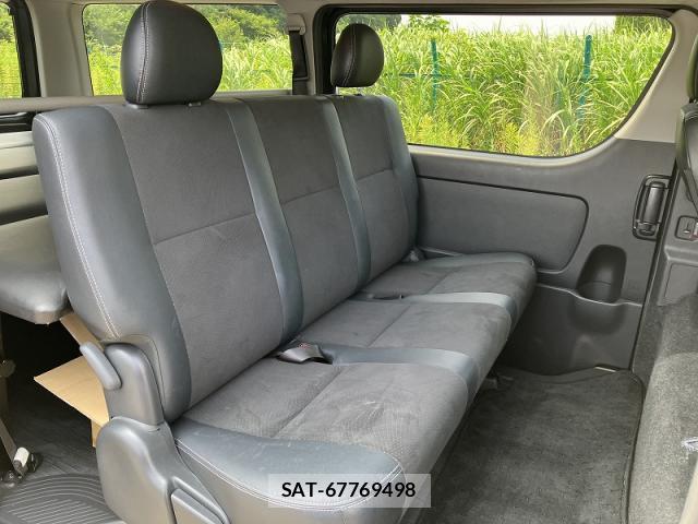 Toyota HIACE VAN 2018-03 8283915-5