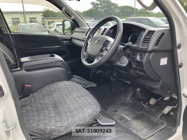 Toyota HIACE VAN 2020-09 8283916-4