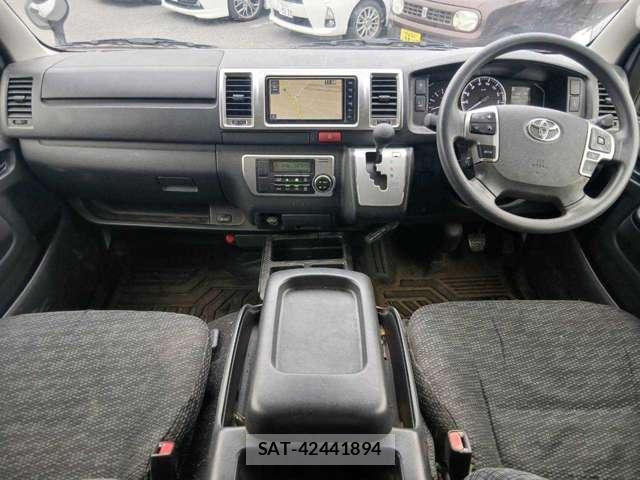 Toyota HIACE VAN 2024-01 8283987-3