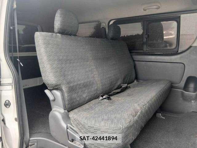 Toyota HIACE VAN 2024-01 8283987-6