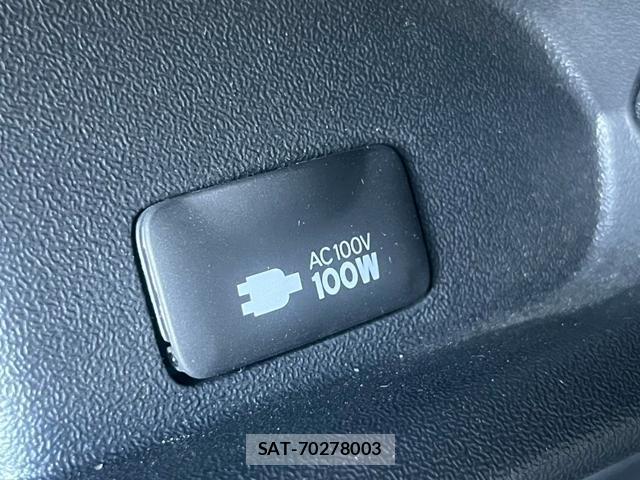 Toyota HIACE VAN 2018-08 8284058-12