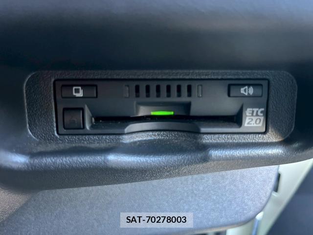 Toyota HIACE VAN 2018-08 8284058-6