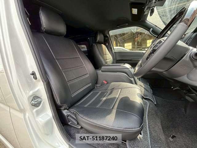 Toyota HIACE VAN 2023-05 8284197-5