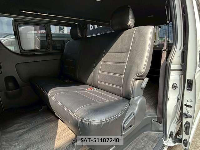 Toyota HIACE VAN 2023-05 8284197-7