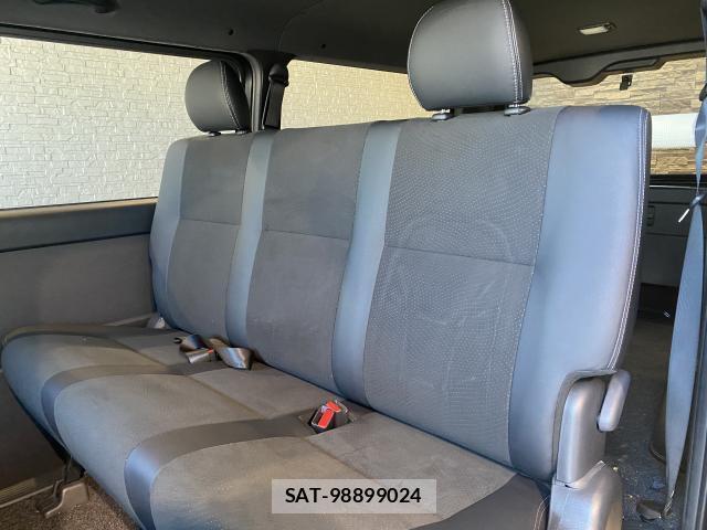 Toyota HIACE VAN 2022 8284333-18