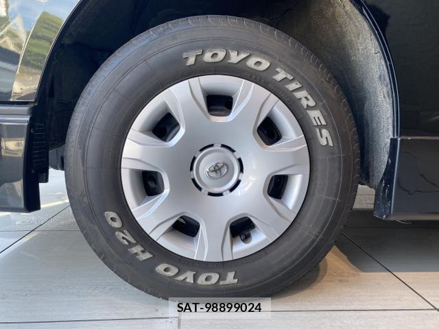 Toyota HIACE VAN 2022 8284333-8