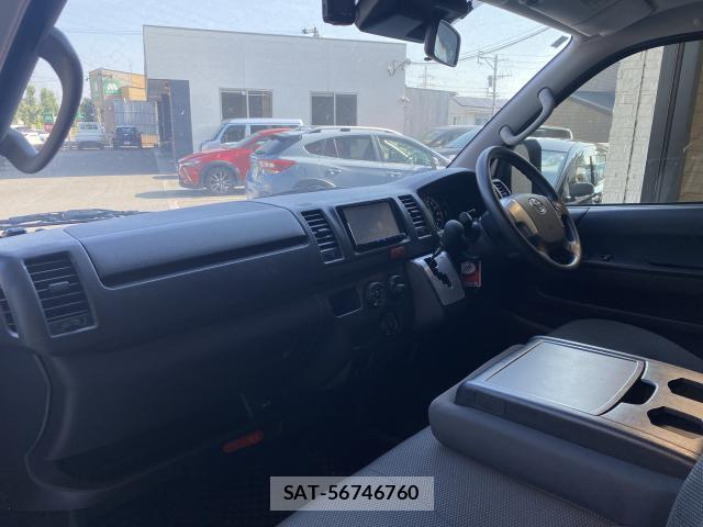 Toyota HIACE VAN 2024 8284339-16