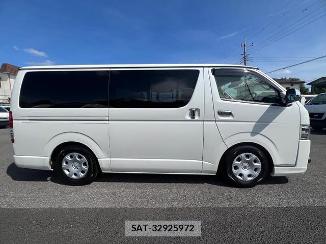 Toyota HIACE VAN 2018-05 8284557-12