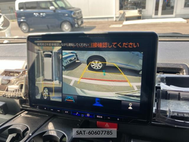 Toyota HIACE VAN 2021-09 8284828-16