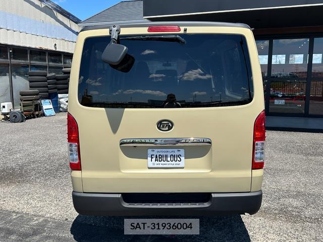 Toyota HIACE VAN 2018-06 8285305-5