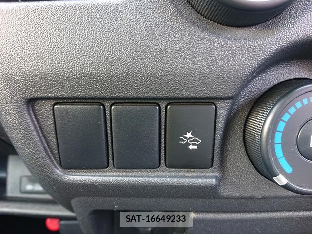 Toyota HIACE VAN 2019-12 8285480-13
