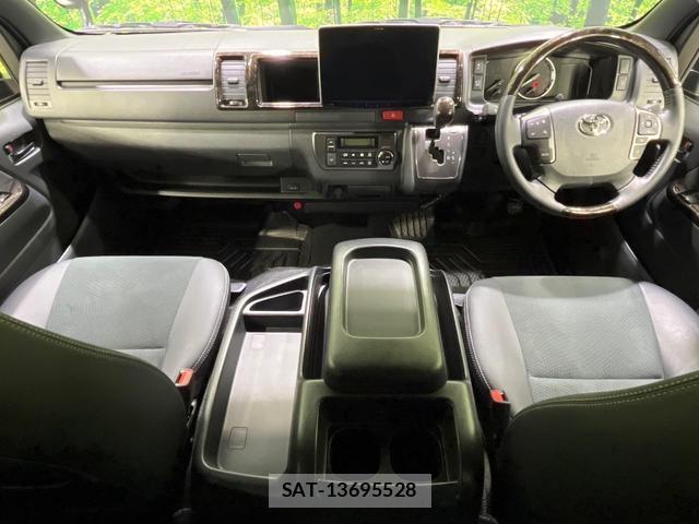 Toyota HIACE VAN 2025-08 8285506-1