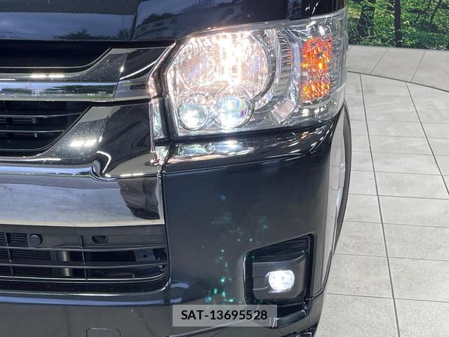 Toyota HIACE VAN 2025-08 8285506-12
