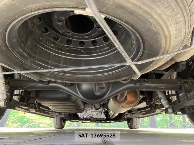 Toyota HIACE VAN 2025-08 8285506-18