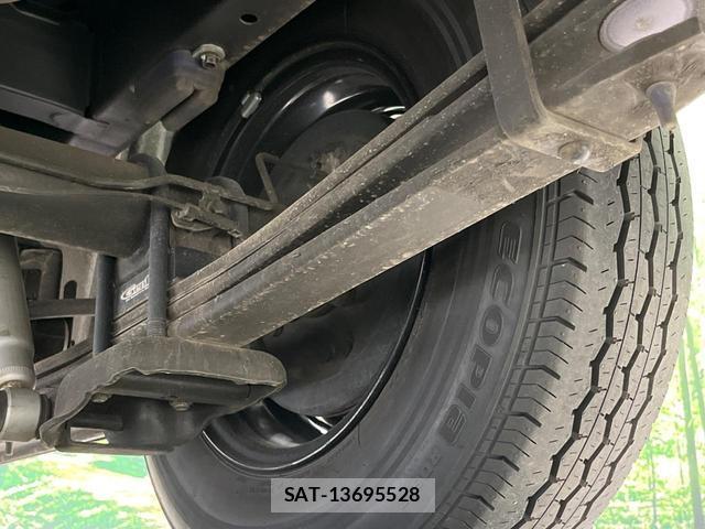 Toyota HIACE VAN 2025-08 8285506-19