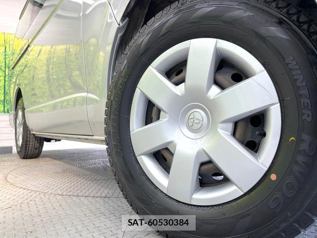 Toyota HIACE VAN 2020-11 8285614-12