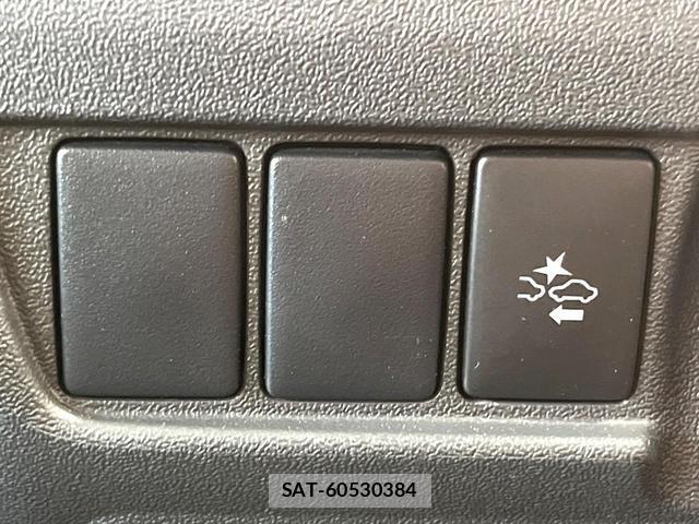 Toyota HIACE VAN 2020-11 8285614-4