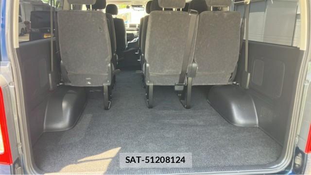 Toyota HIACE WAGON 2022-01 8280646-17