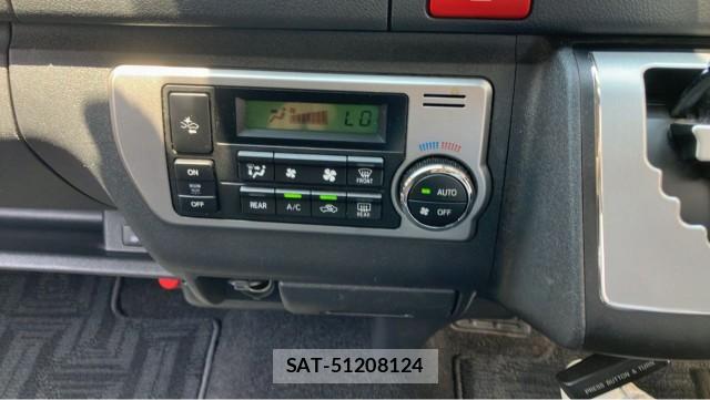 Toyota HIACE WAGON 2022-01 8280646-4