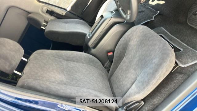Toyota HIACE WAGON 2022-01 8280646-5