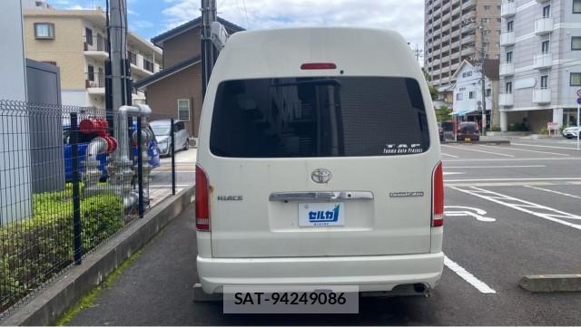Toyota HIACE WAGON 2006-03 8280758-1