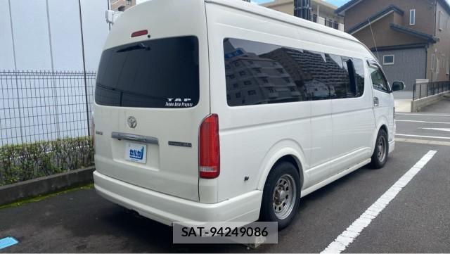 Toyota HIACE WAGON 2006-03 8280758-12