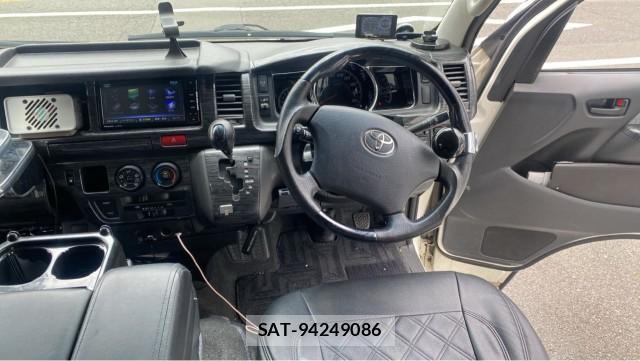 Toyota HIACE WAGON 2006-03 8280758-16