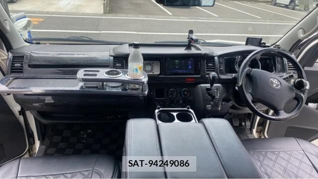 Toyota HIACE WAGON 2006-03 8280758-2
