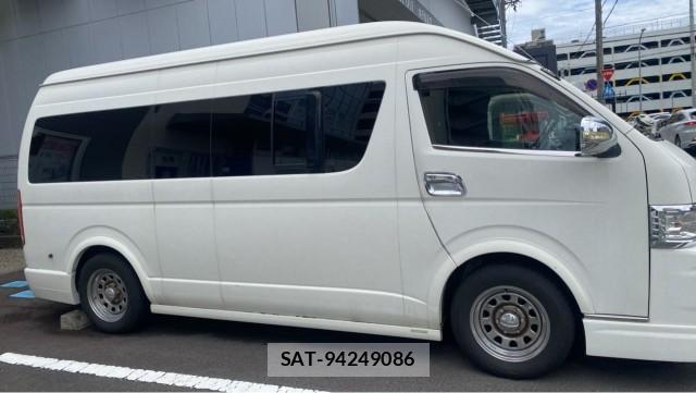 Toyota HIACE WAGON 2006-03 8280758-3