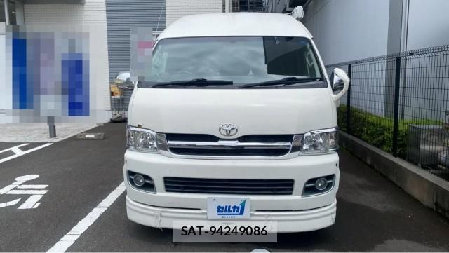 Toyota HIACE WAGON 2006-03 8280758-9