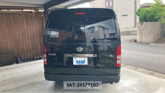 Toyota HIACE WAGON 2011-10 8281037-1