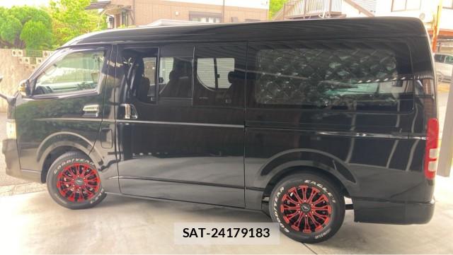 Toyota HIACE WAGON 2011-10 8281037-10
