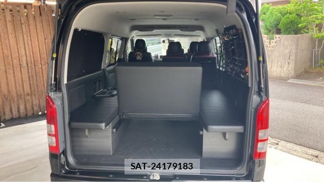 Toyota HIACE WAGON 2011-10 8281037-17