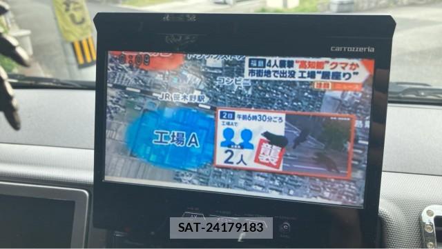 Toyota HIACE WAGON 2011-10 8281037-4