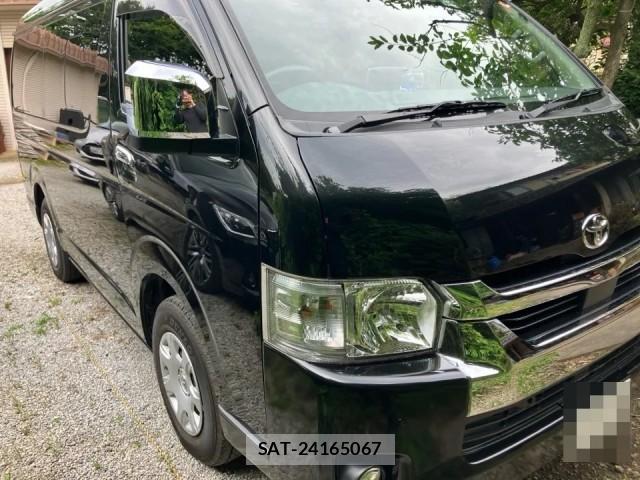 Toyota HIACE WAGON 2020-12 8281420-11