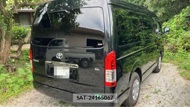 Toyota HIACE WAGON 2020-12 8281420-12