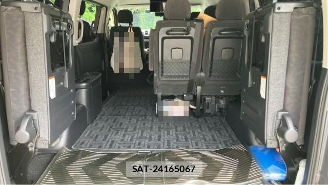 Toyota HIACE WAGON 2020-12 8281420-17