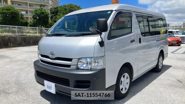 Toyota HIACE WAGON 2008-07 8281626-0