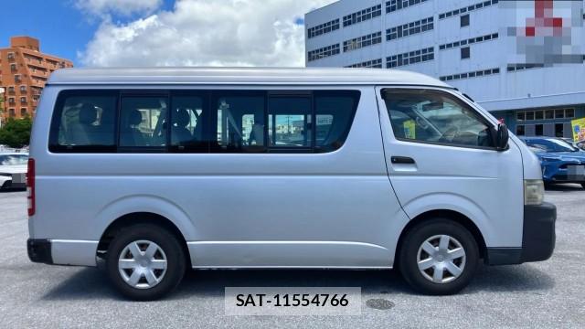 Toyota HIACE WAGON 2008-07 8281626-10