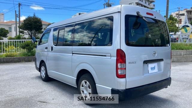 Toyota HIACE WAGON 2008-07 8281626-12